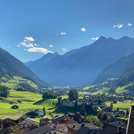 Haus Wildspitz Apartamento Neustift im Stubaital Exterior foto