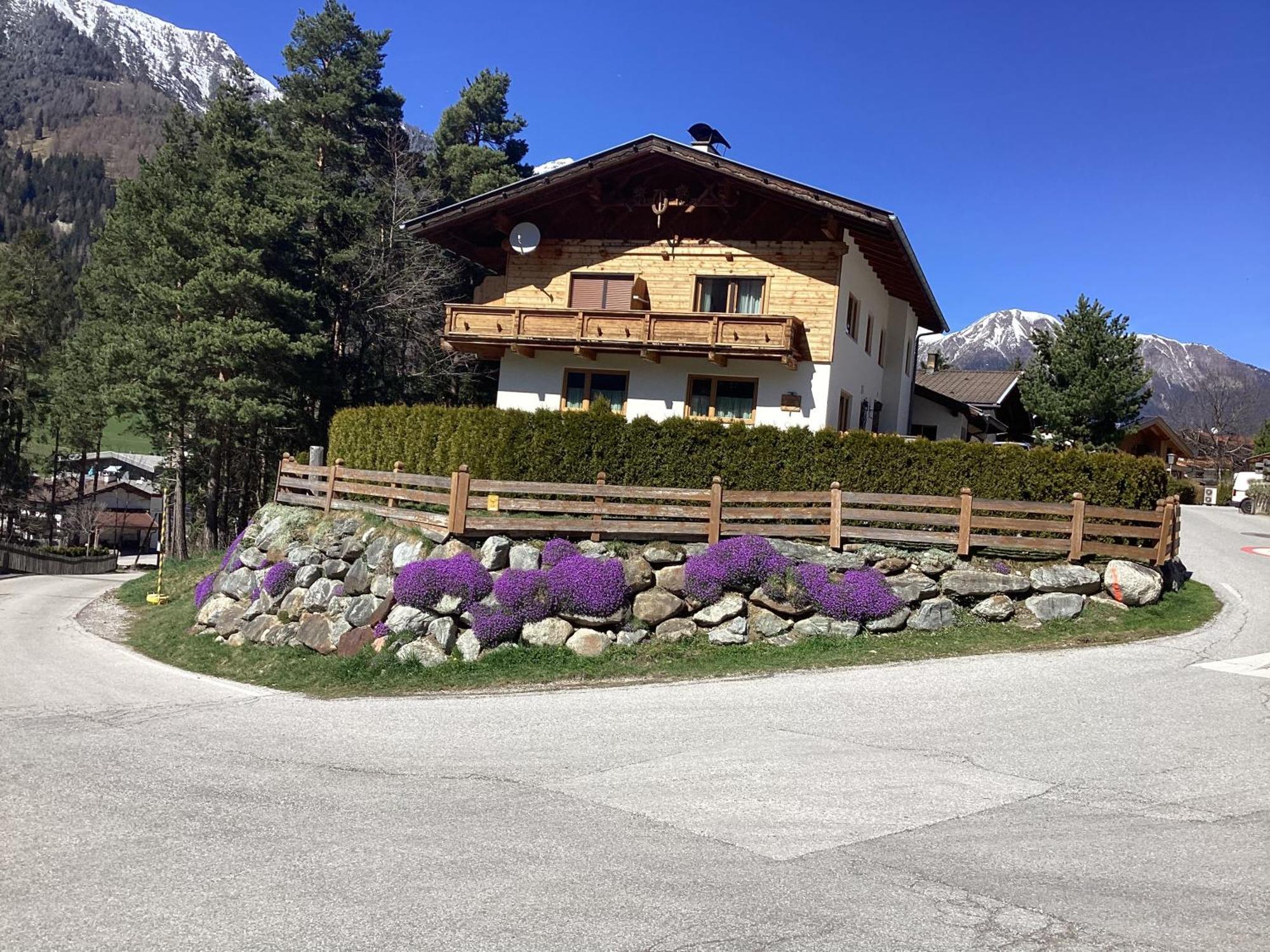 Haus Wildspitz Apartamento Neustift im Stubaital Exterior foto